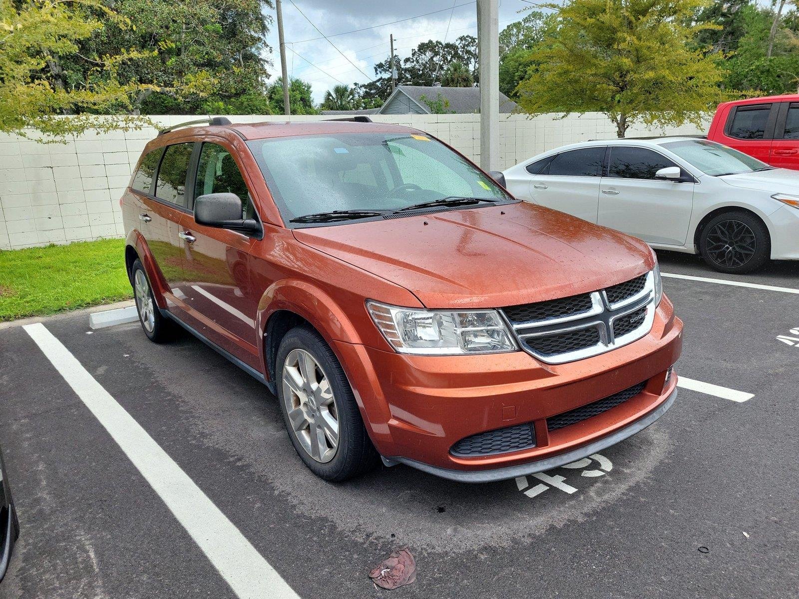 Used 2014 Copperhead Pearlcoat Dodge SE image 4