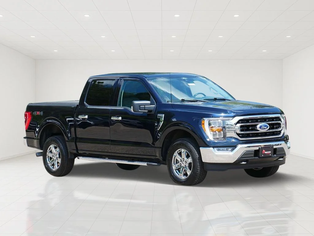 Certified Used 2021 Blue Ford XLT image 1