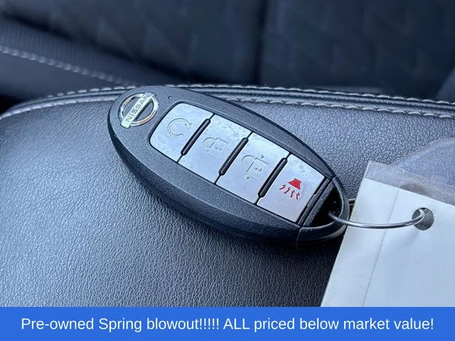 Used 2021 Blue Nissan SV image 29