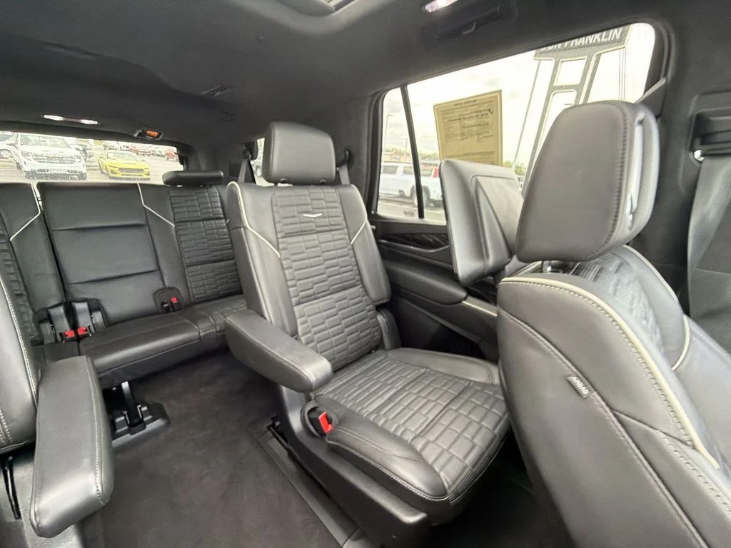 Used 2023 White Cadillac V-Series image 14