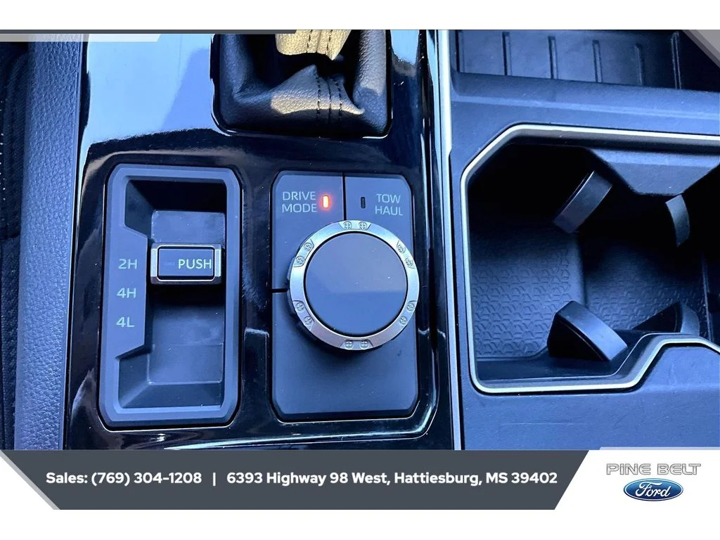 Used 2023 Ice Cap Toyota SR5 image 23