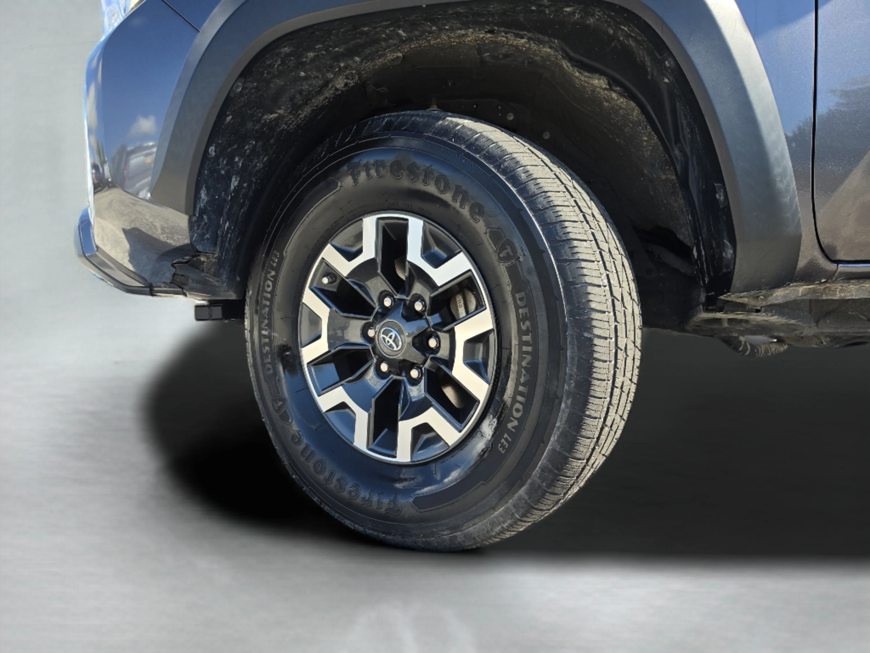 Used 2017 Magnetic Gray Metallic Toyota TRD Off-Road image 39