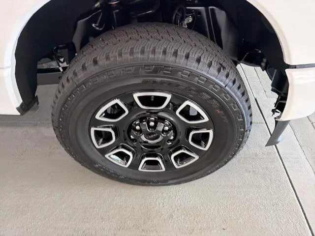 New 2026 Star White Metallic Tri-Coat Ford F-250® Platinum® image 24