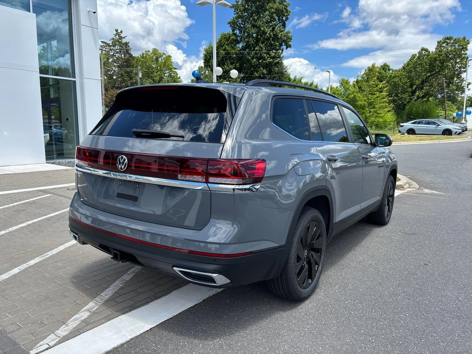 New 2026 pure gray Volkswagen 2.0T SE w/Technology image 5