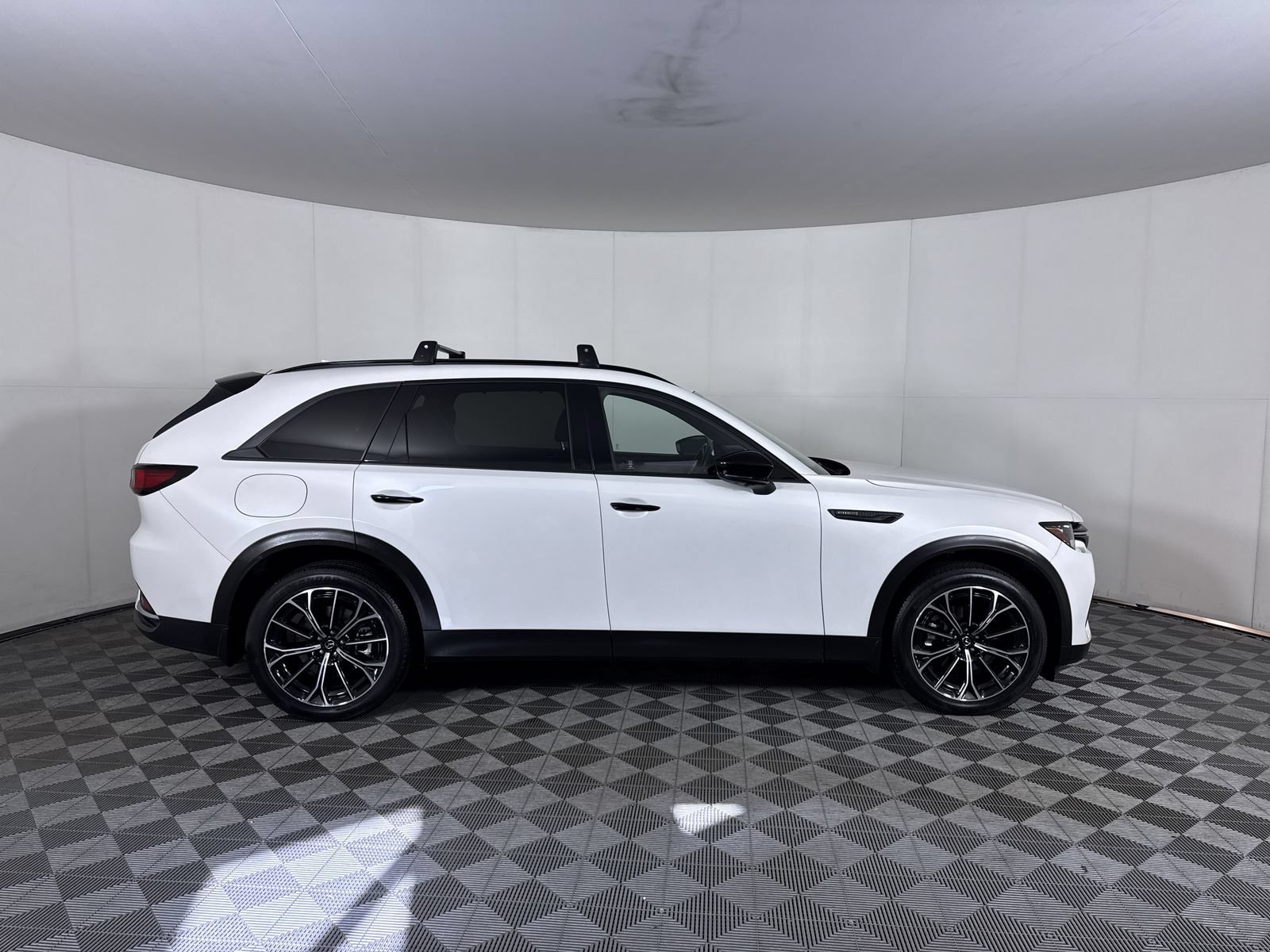 Certified Used 2025 Rhodium White Premium Mazda Premium Plus Package image 10