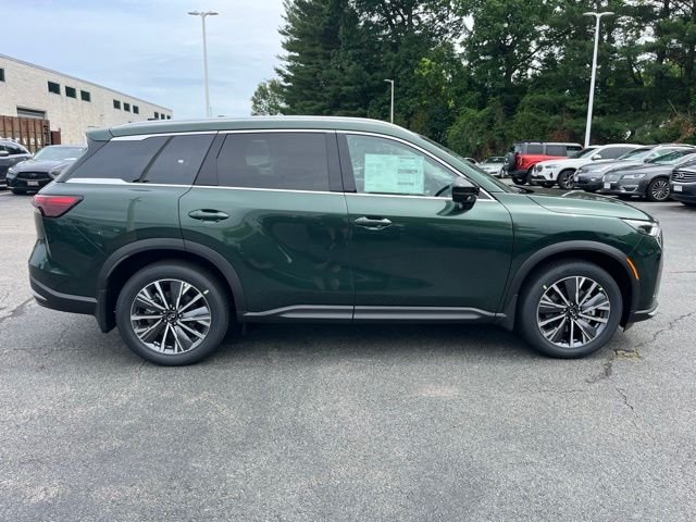 New 2027 Deep Emerald INFINITI Luxe AWD image 2