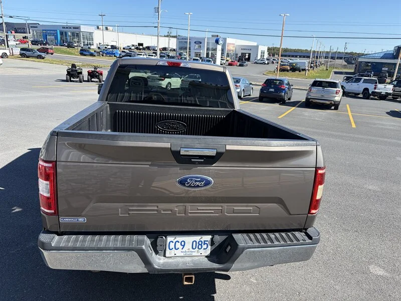 Used 2019 Grey Ford XLT image 13