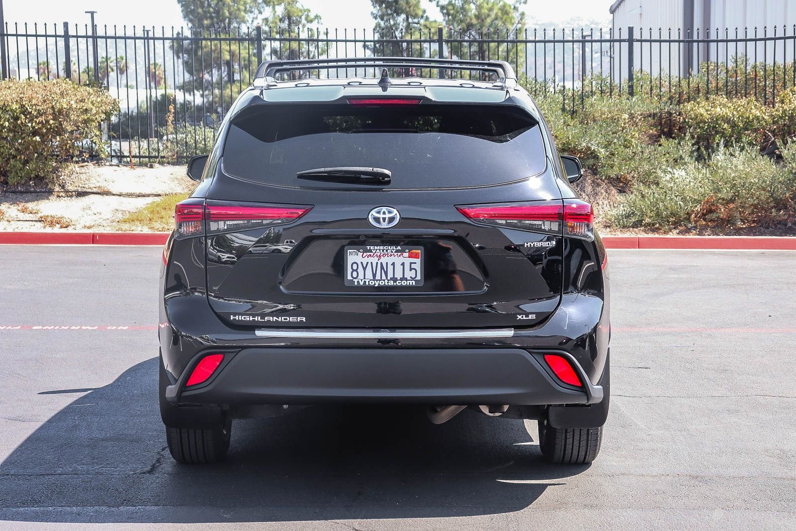 Used 2022 Midnight Black Metallic Toyota XLE image 6