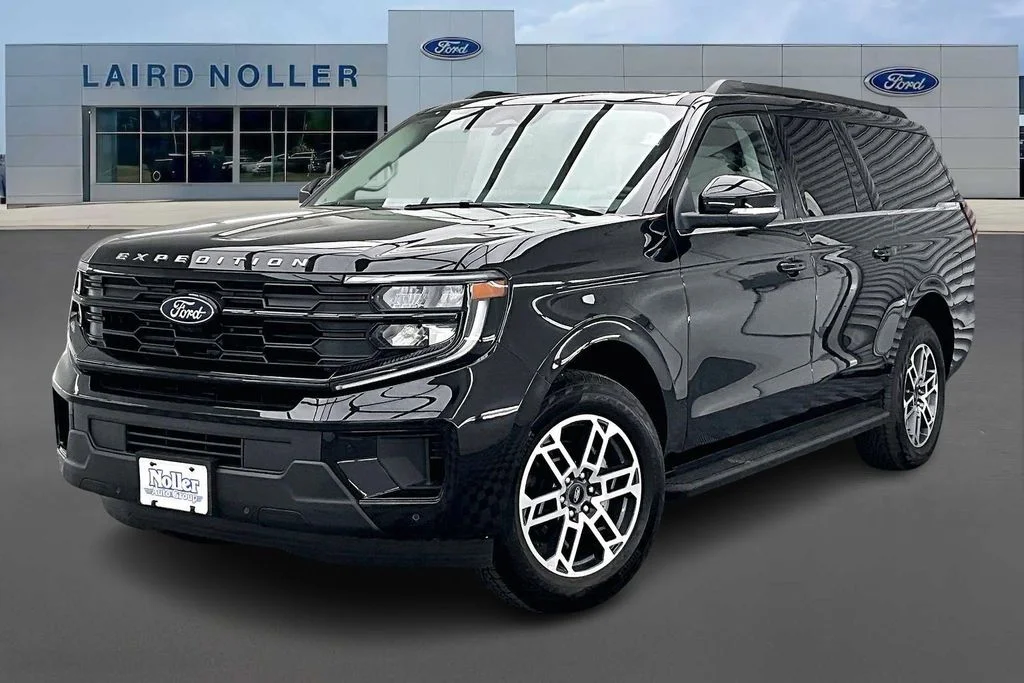2025 Ford Expedition Active MAX 4x4's photo