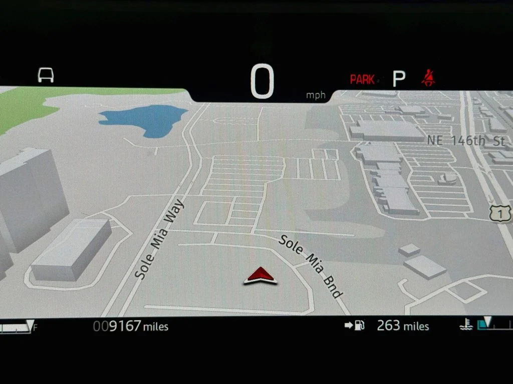 Used 2025 Black Land Rover S image 12