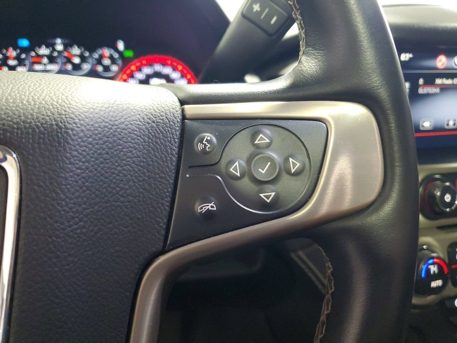 Used 2015 Black GMC Denali image 23