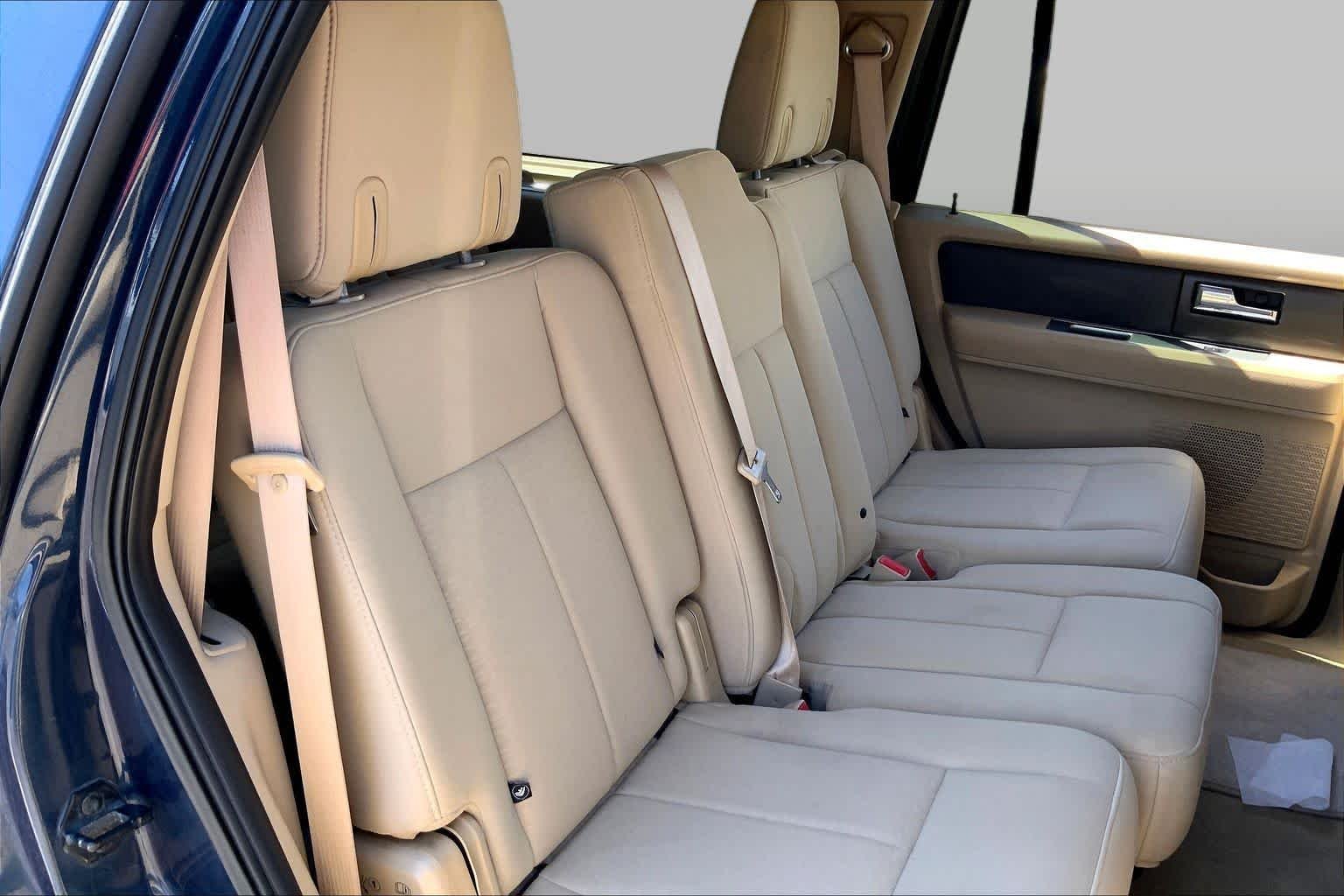 Used 2014 Blue Jeans Metallic Ford XLT image 16
