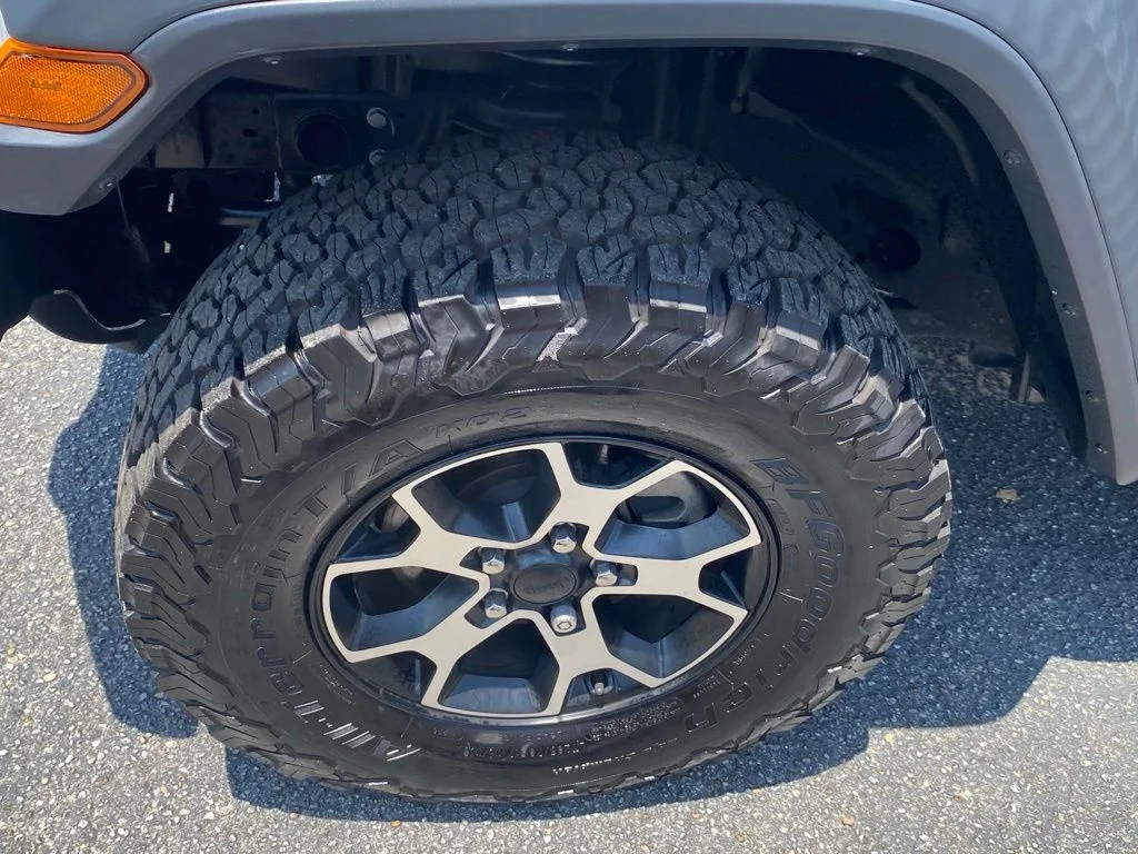 Used 2020 Gray Jeep Unlimited Rubicon image 19