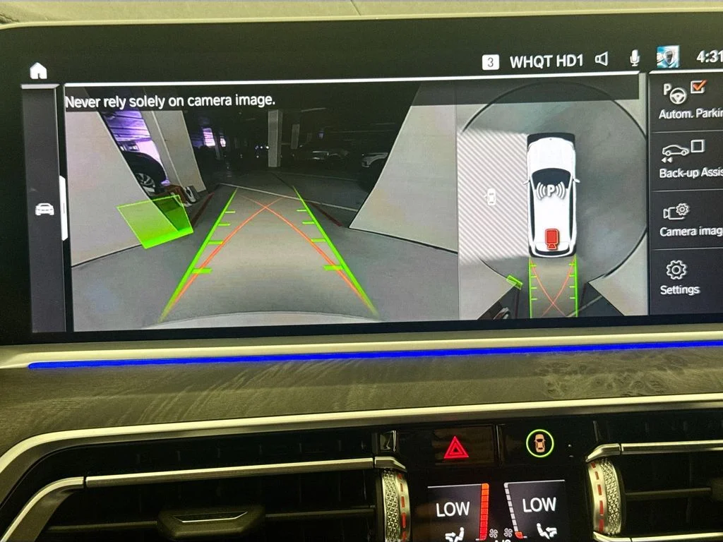 Used 2021 White BMW sDrive40i image 14