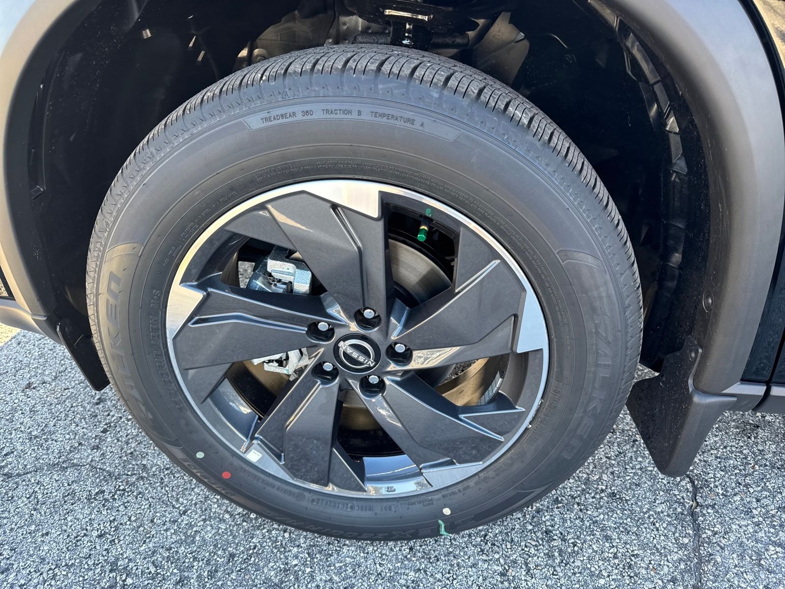 New 2026 Nissan Rogue SV 4D Sport Utility