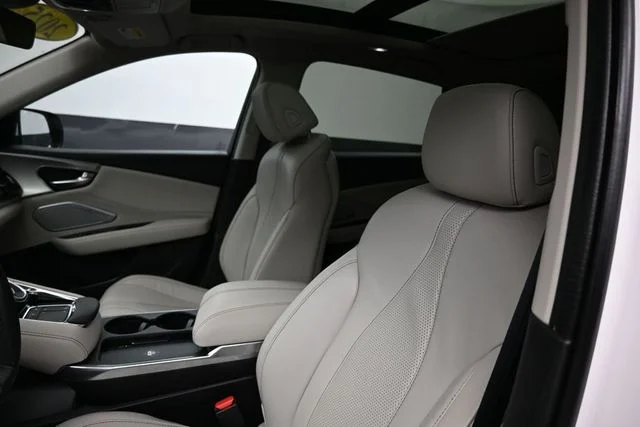 Used 2025 White Acura Technology Package image 25