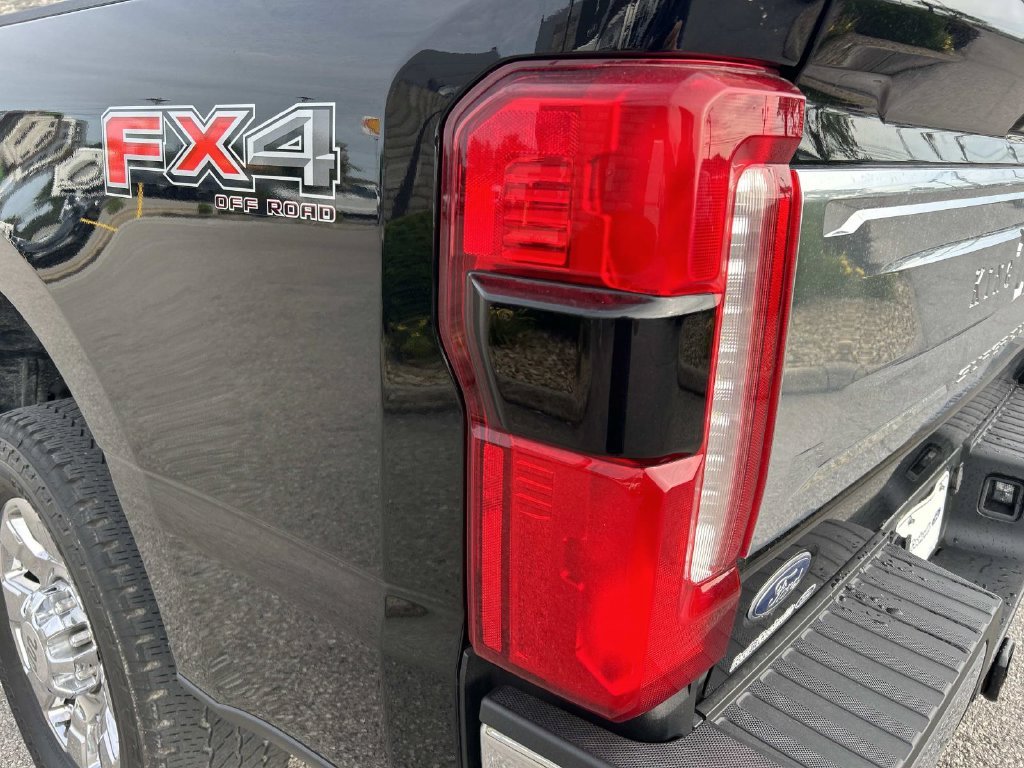 Certified Used 2024 Agate Black Metallic Ford King Ranch image 11