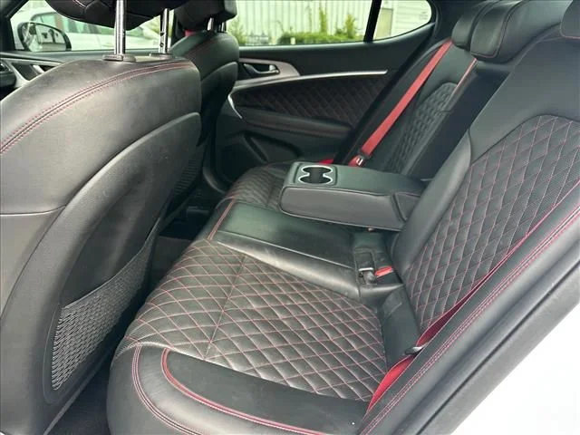 Used 2023 White Genesis 3.3T image 17