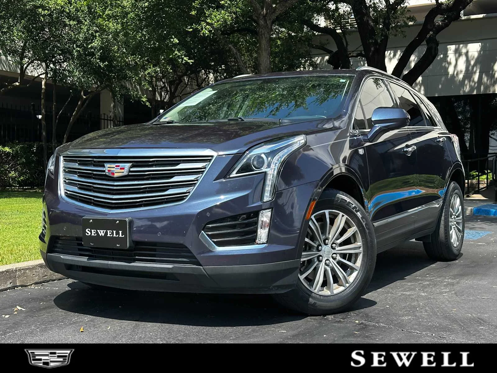 2019 Cadillac XT5 FWD Luxury's photo