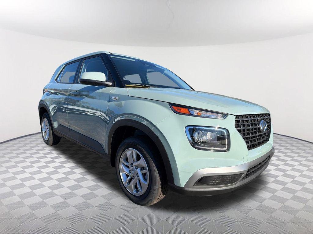 New 2026 Green Hyundai SE image 3
