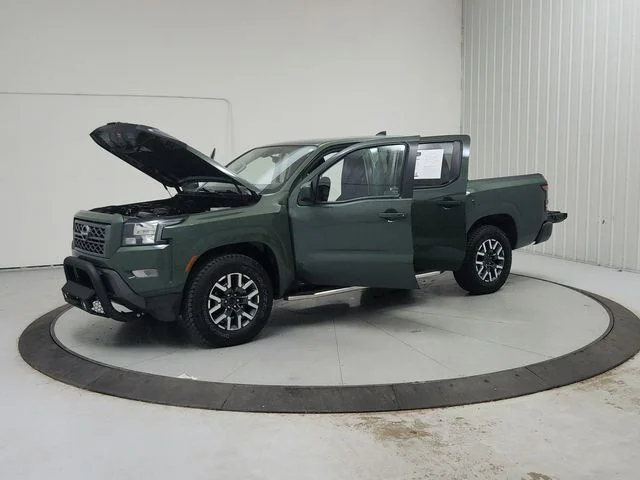 Used 2023 Green Nissan SV image 12