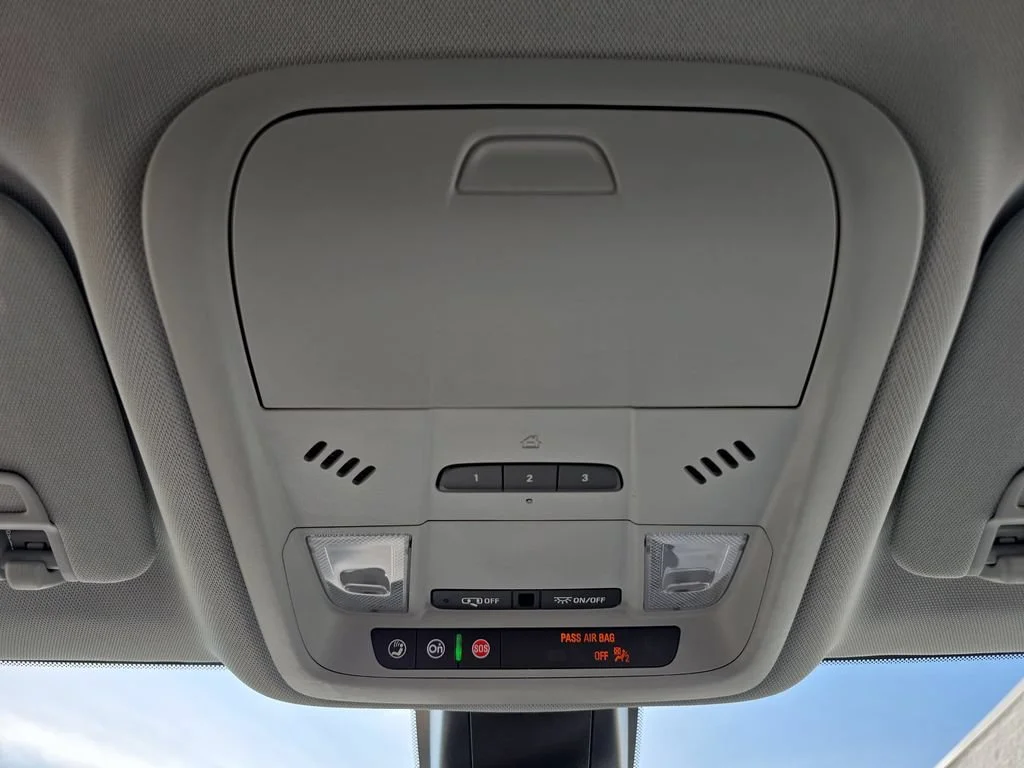 Used 2022 BLUE GLOW METALLIC Chevrolet LT image 36