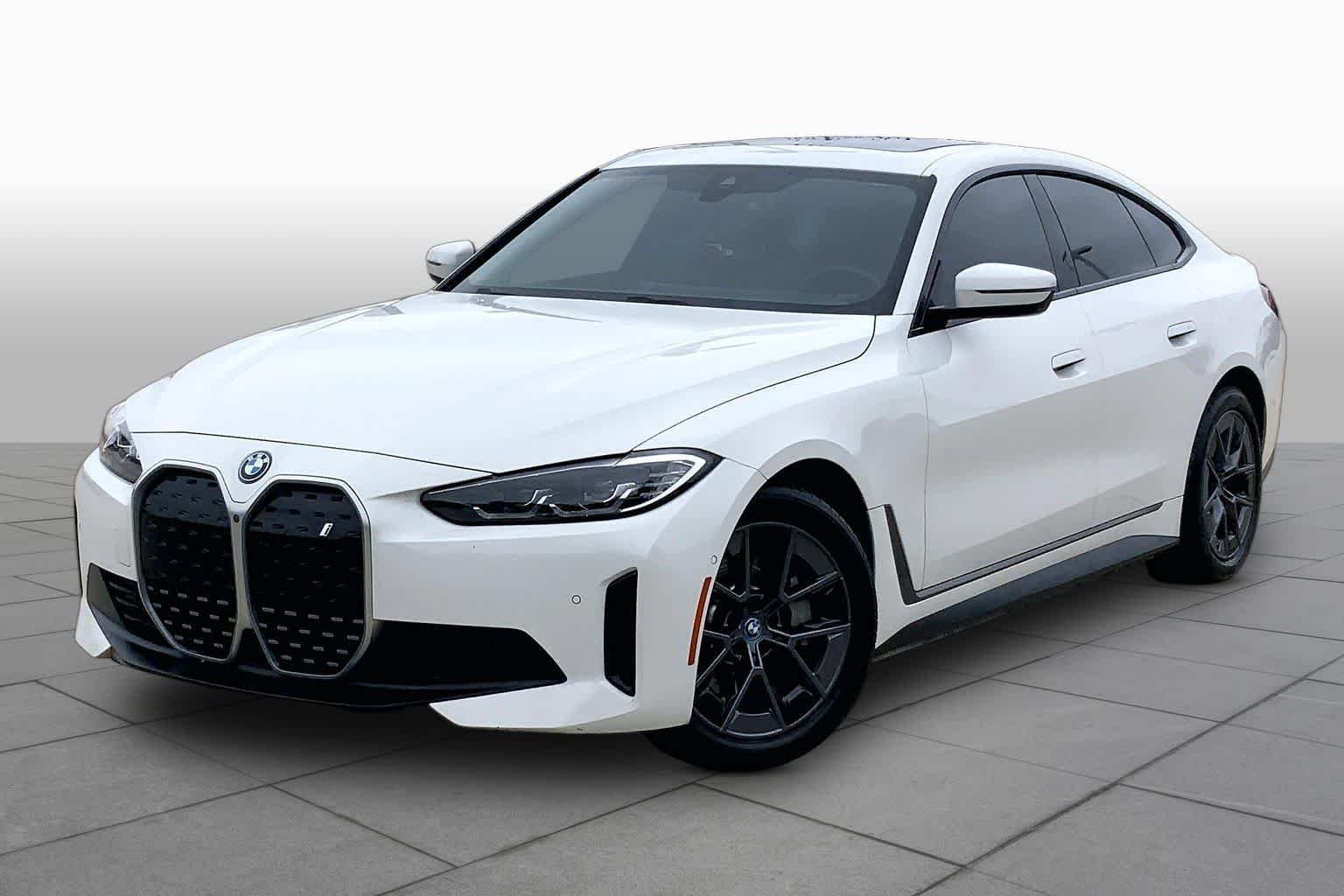 2023 BMW i4 eDrive40's photo