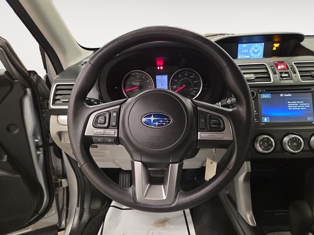 Used 2018 Silver Subaru 2.5i image 13