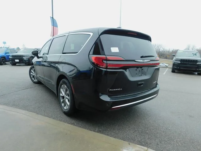 New 2026 Black Chrysler Limited image 29