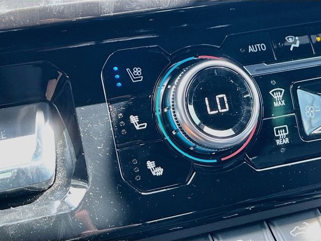 2025 GMC Sierra 3500HD AT4 - Photo 21