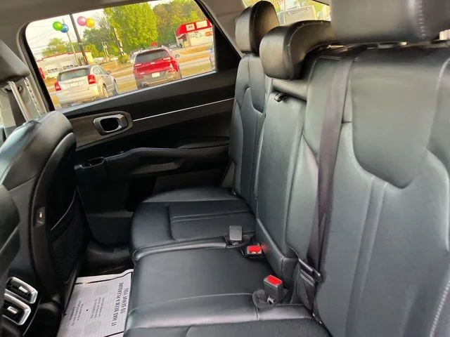 Used 2023 Black Kia X-Line S image 14