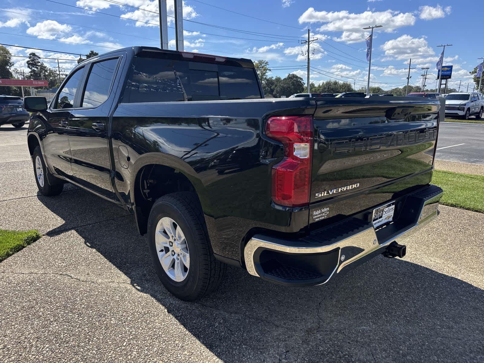2026 Chevrolet Silverado 1500 LT - Photo 4
