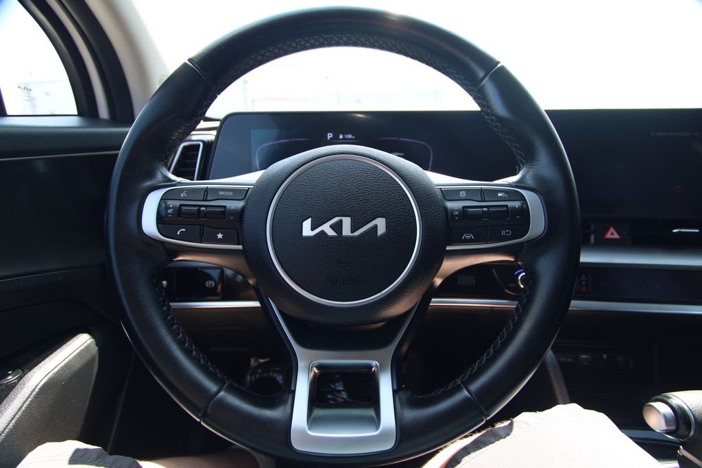 Used 2024 White Kia EX image 18