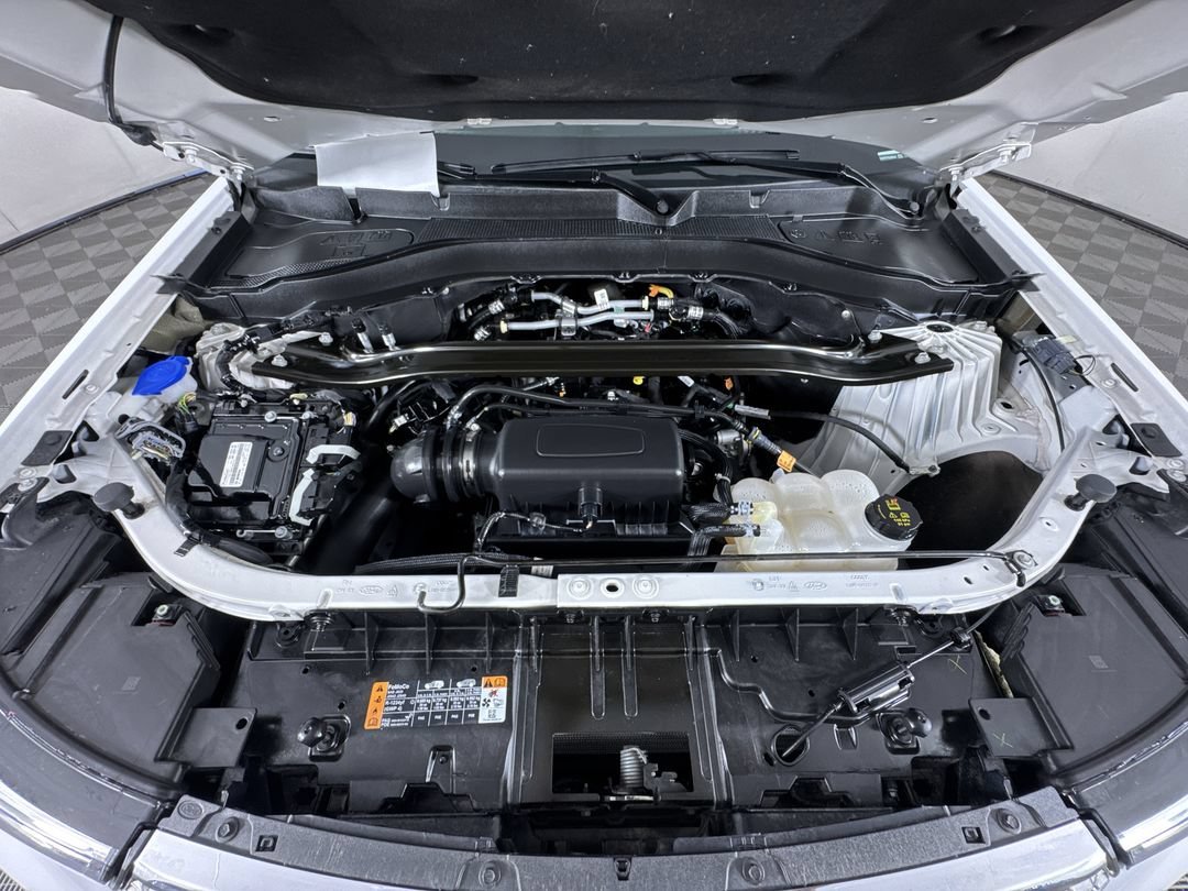 Used 2023 White Ford Limited image 28