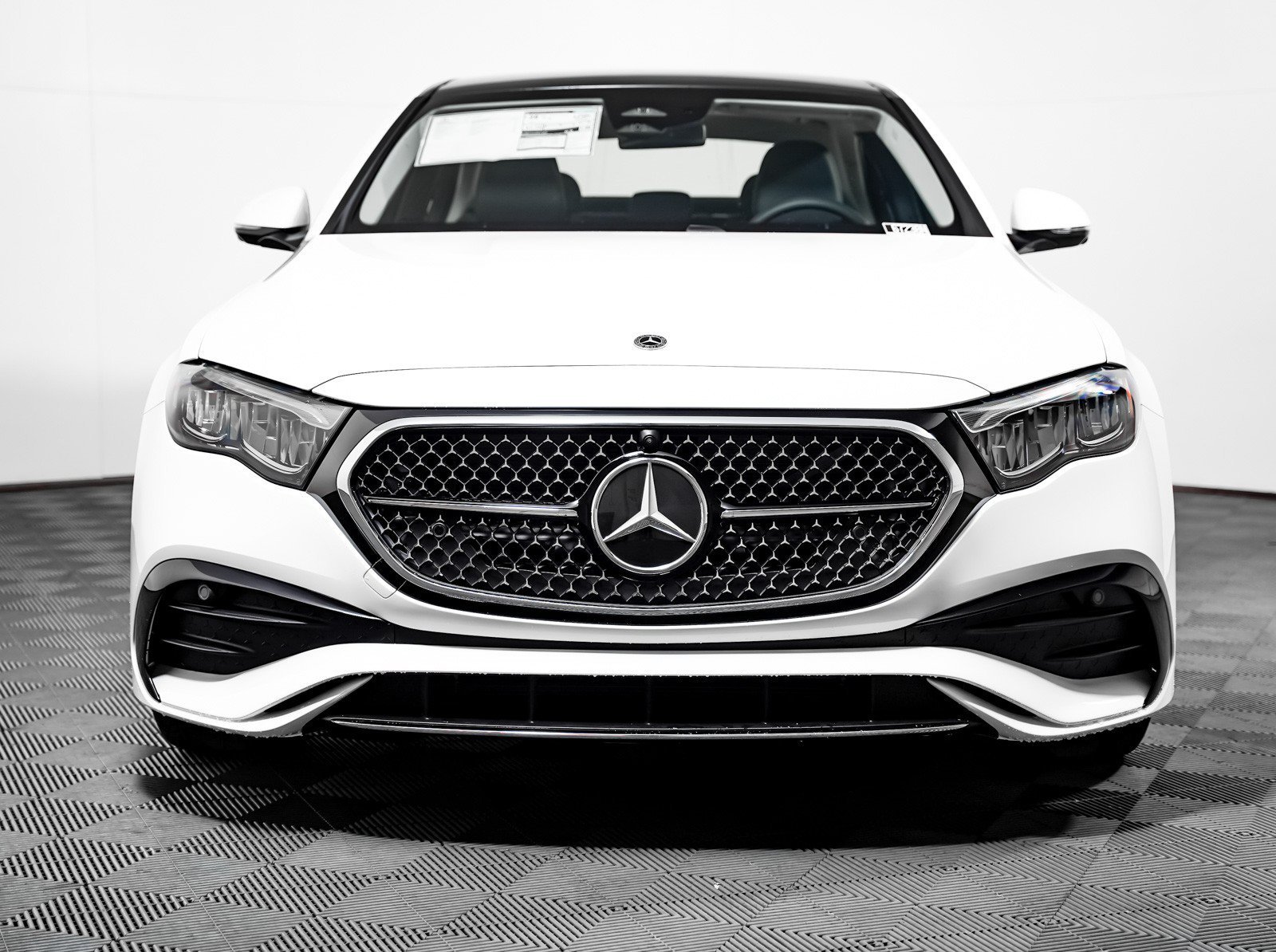 New 2027 Polar White Mercedes-Benz E 350 image 12