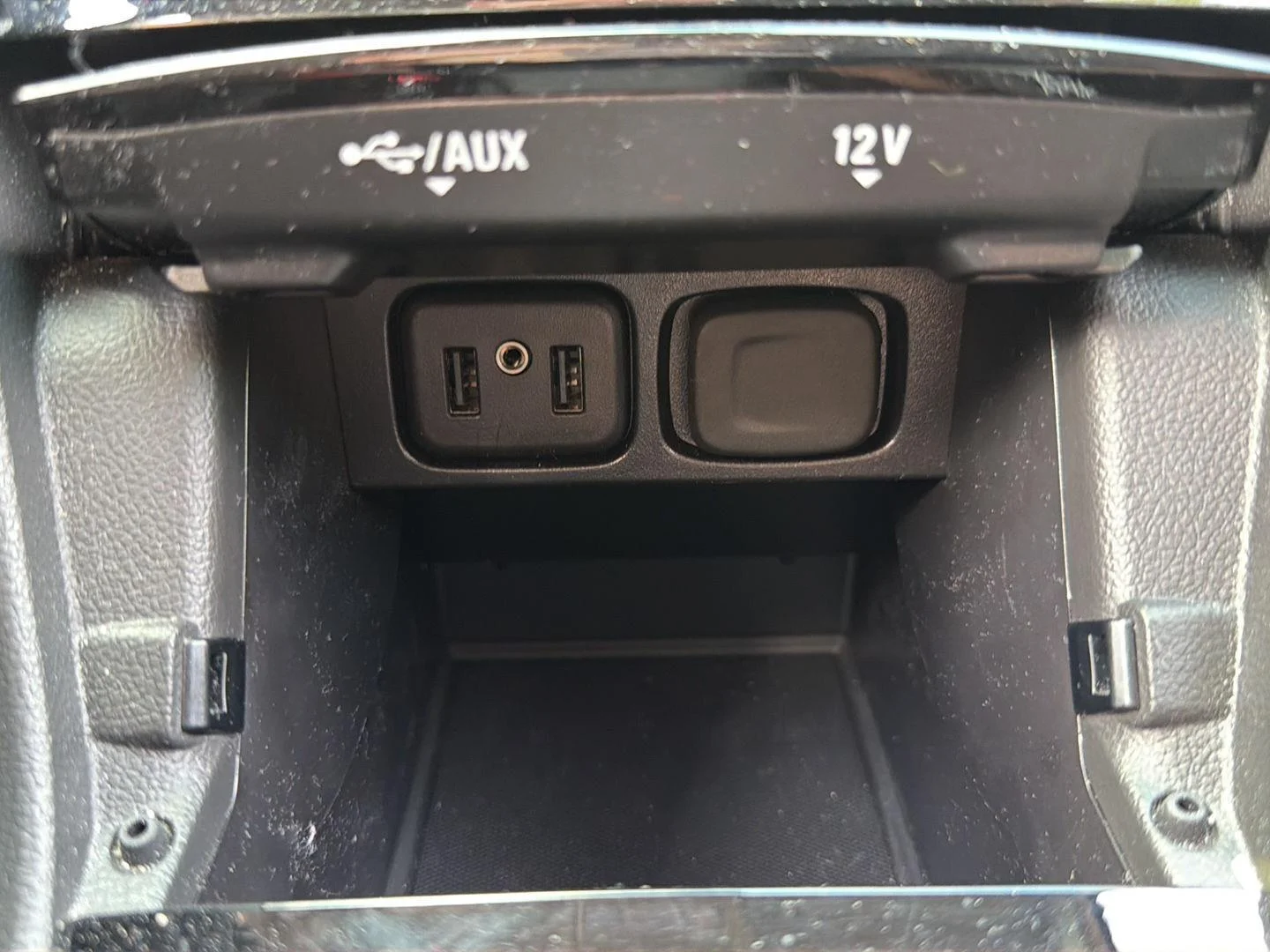 Used 2022 Ebony Twilight Metallic Buick Preferred image 18