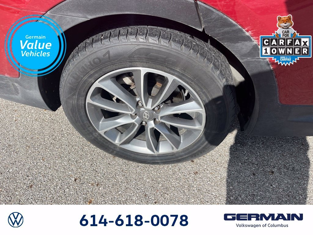 Used 2017 Red Hyundai SE image 15