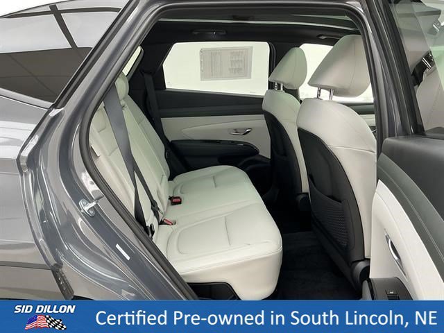 Used 2024 Diamond Black Crystal Pearlcoat Jeep Limited image 22