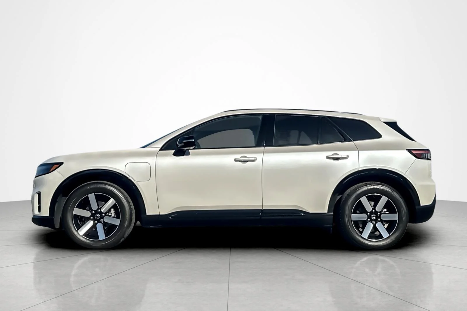 Used 2025 Honda Prologue Touring with VIN 3GPKHWRMXSS512014 for sale in Carson, CA