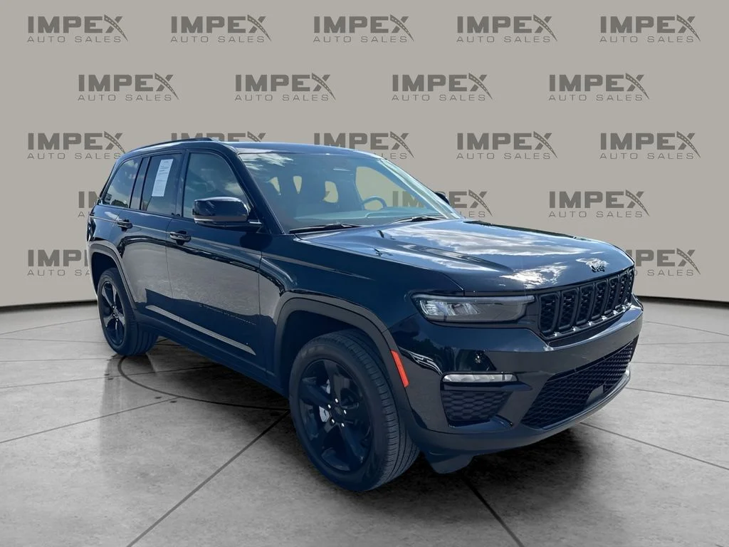 Used 2025 Black Jeep Limited image 4