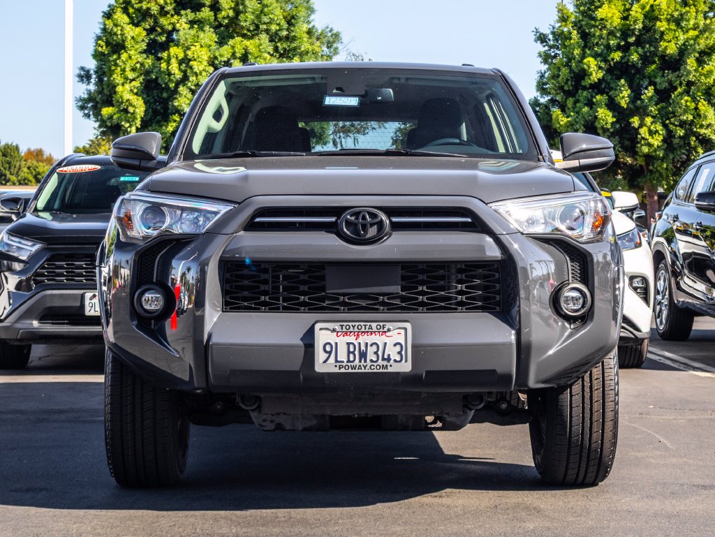 Certified Used 2024  Toyota SR5 image 3