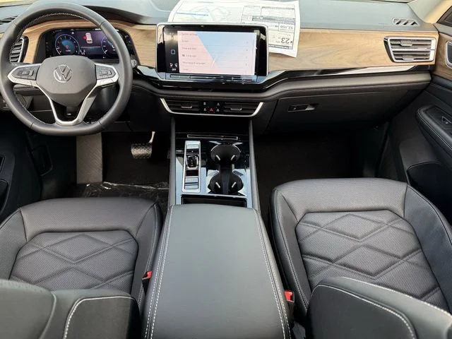 New 2026 White Volkswagen 2.0T SE w/Technology image 7
