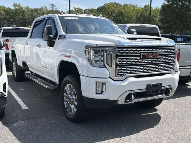 Used 2020 White GMC Denali image 3