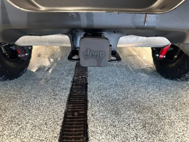 Used 2023 White Jeep Rubicon image 19