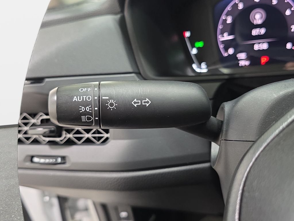 Used 2023 White Honda LX image 24