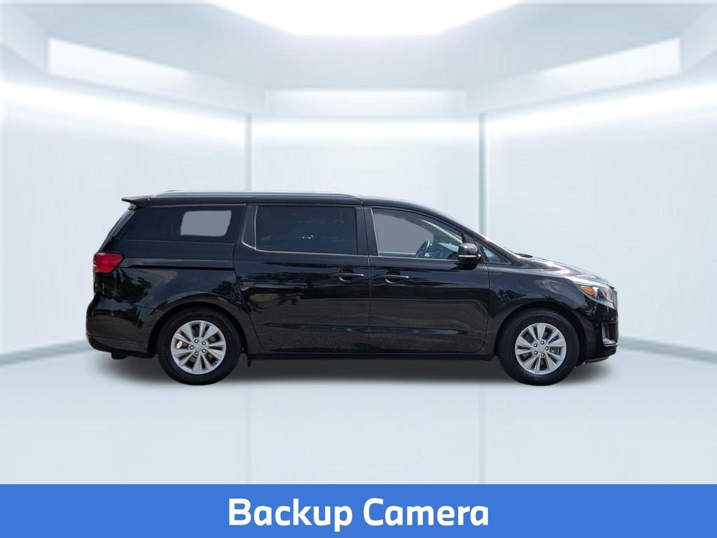 Used 2017 Black Kia LX image 9