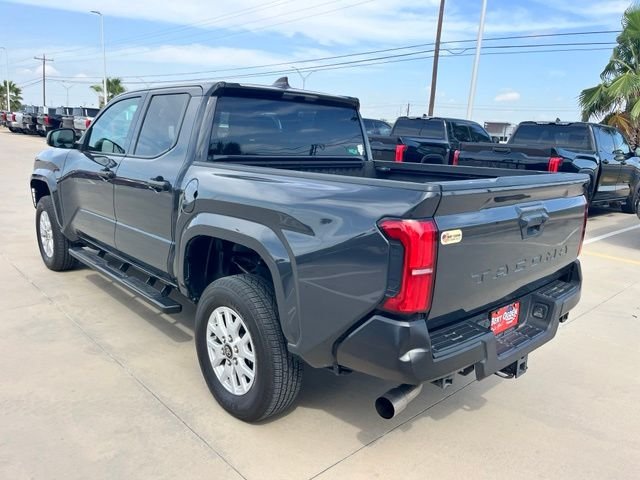 Used 2025  Toyota SR image 4