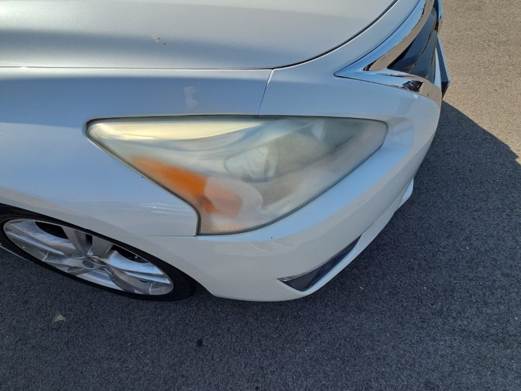 Used 2013 Pearl White Metallic Nissan 3.5 SL image 16