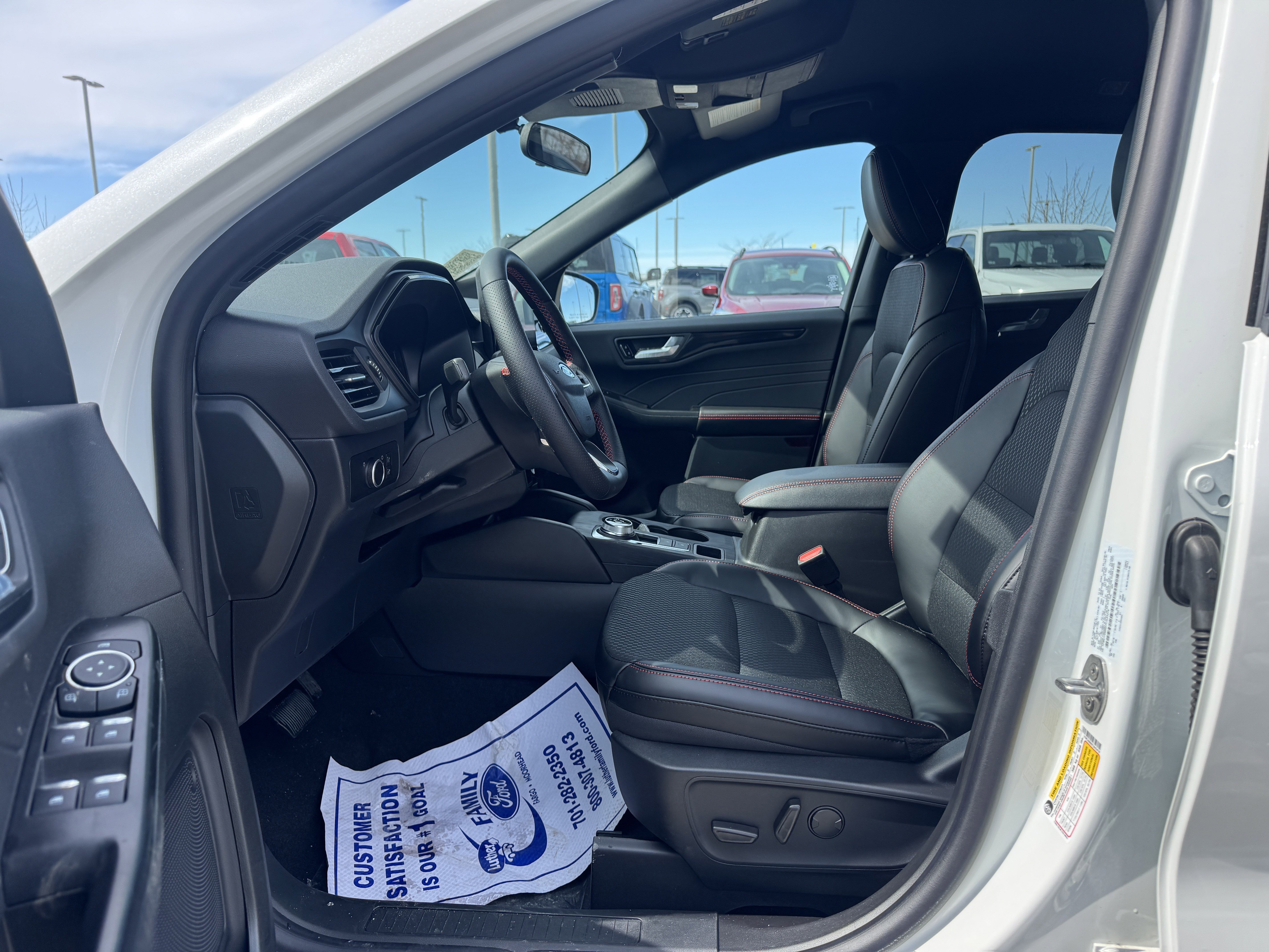 New 2026 Star White Metallic Tri-coat Ford ST-Line image 5
