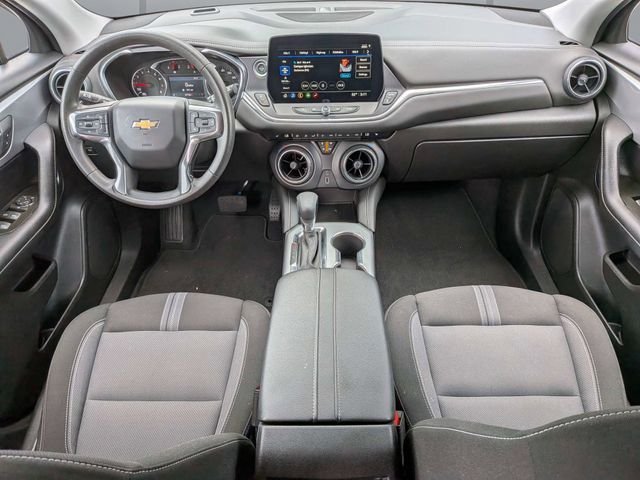 Used 2025 Black Chevrolet LT image 15